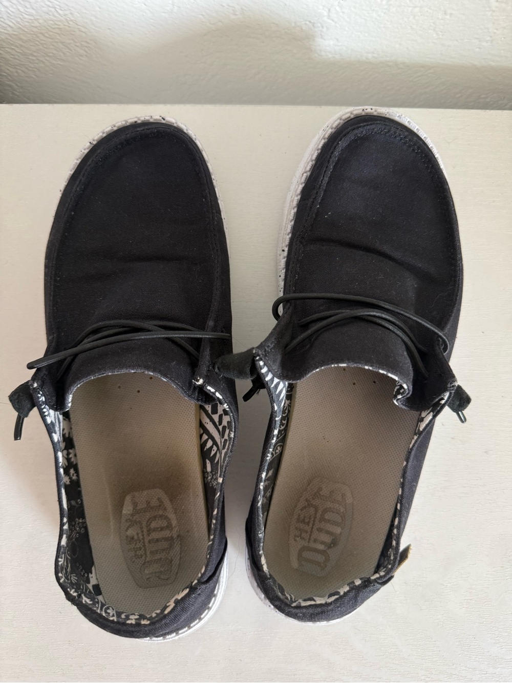 Hey Dude Women's Size 10 Wendy Basic Black Odyssey Slip On Canvas Shoes - Picture 2 of 7